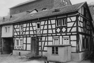 Westerw&auml;lderhaus der Familie Kr&ouml;ll in Hausen / Wied
